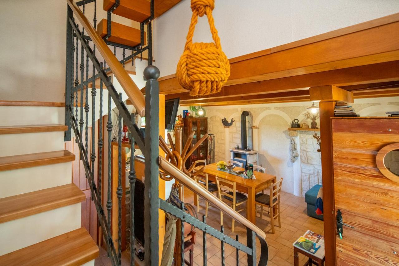 Villa Flaveico Pasman Luaran gambar