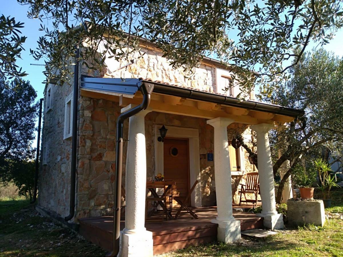 Villa Flaveico Pasman Luaran gambar